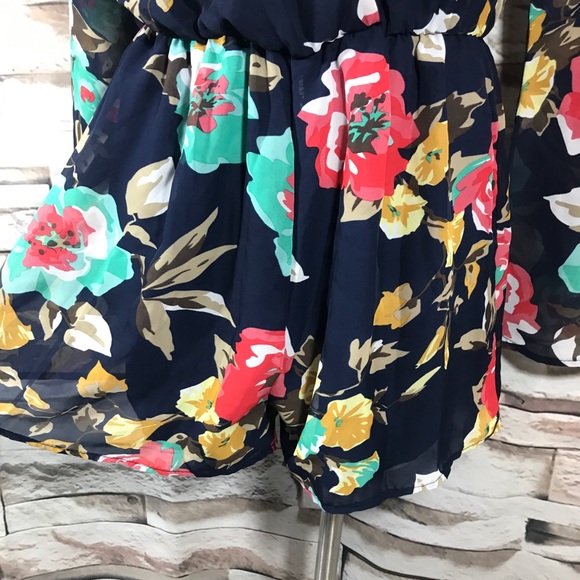 Millibon women’s romper L sheer floral w/lining - Picture 6 of 8